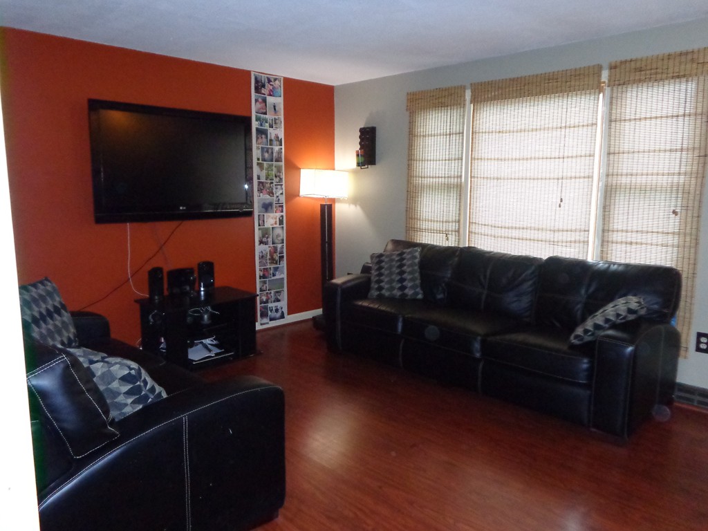 237-239 Kent Road Springfield, MA 01129 - Photo 2 of 9 Gallery Image 2