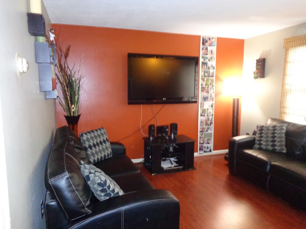 237-239 Kent Road Springfield, MA 01129 - Photo 3 of 9 Gallery Image 3