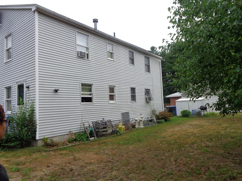 237-239 Kent Road Springfield, MA 01129 - Photo 9 of 9 Gallery Image 9