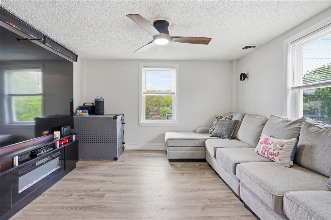 5 Maple Avenue Smithfield, RI 02917 - Photo 4 of 33