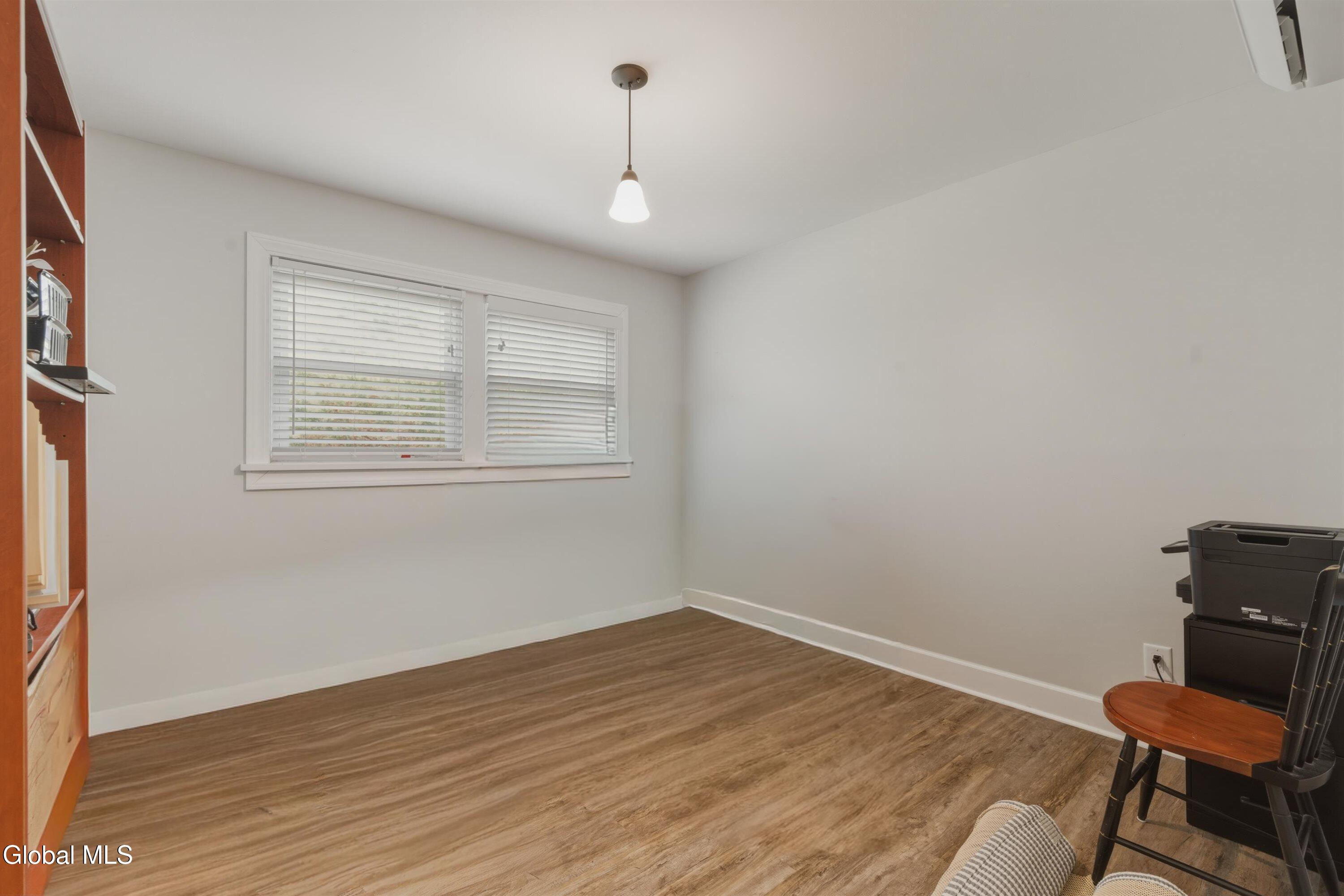 704 Tanner Road Clifton Park, NY 12065 - Photo 26 of 40 23