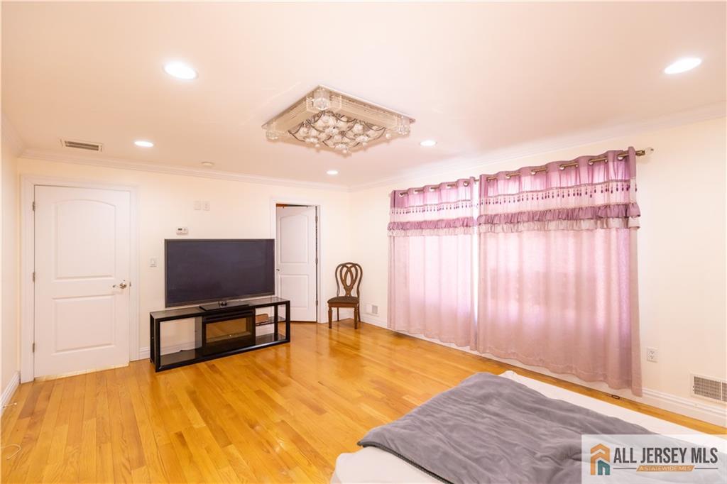 2 Universal Avenue Edison, NJ 08820 - Photo 41 of 57