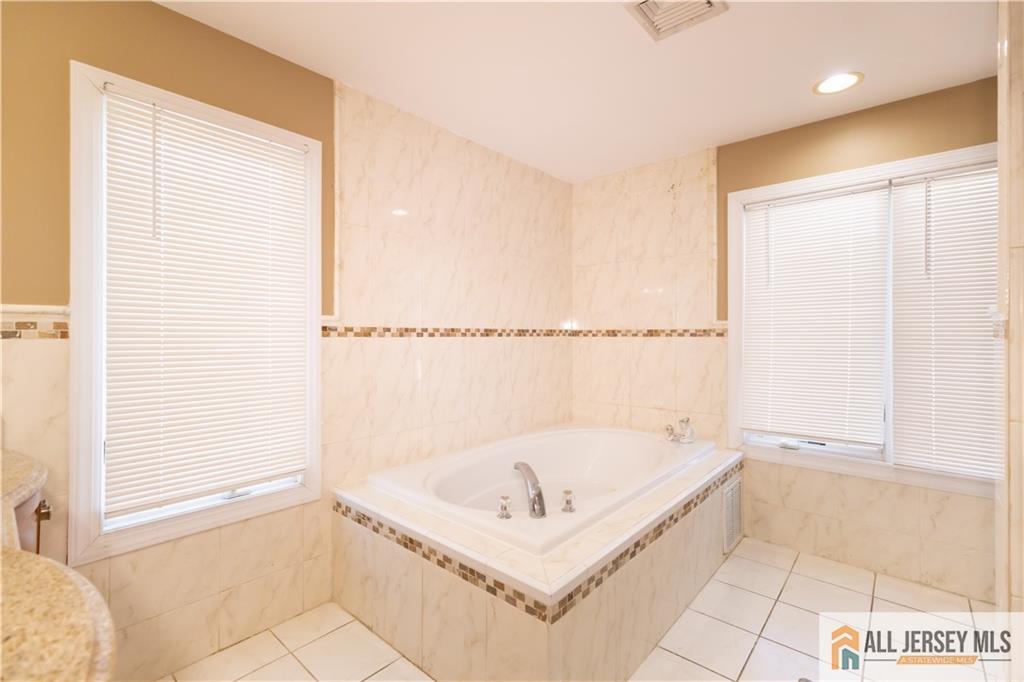 2 Universal Avenue Edison, NJ 08820 - Photo 43 of 57