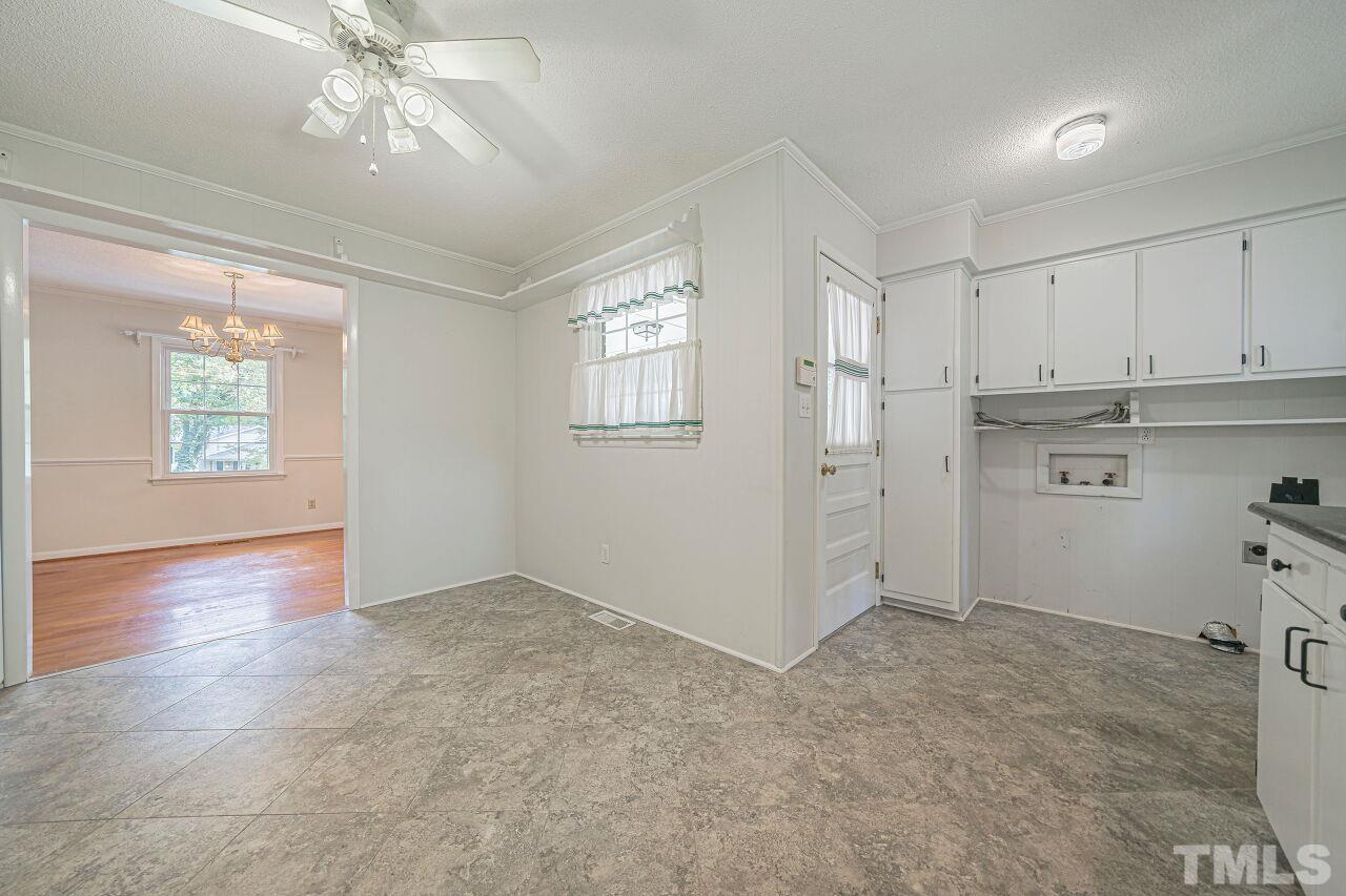 424 Chadwick Drive Raleigh, NC 27609 - Photo 10 of 30 Gallery Image 10