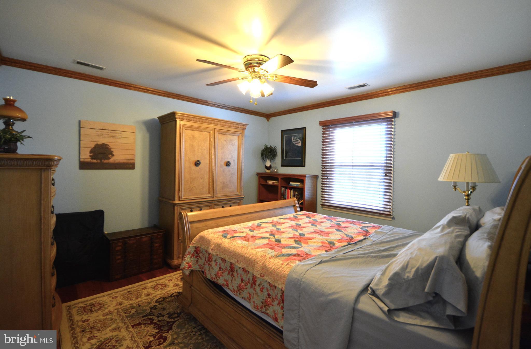 1800 Miners Ridge Road Sykesville, MD 21784 - Photo 51 of 76 Bedroom #3 has beautiful quality crown molding.