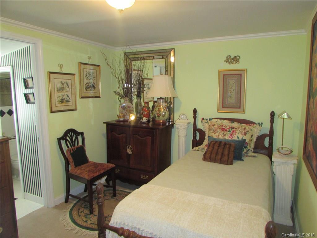 2804 Kingsburry Road Clover, SC 29710 - Photo 13 of 17 Gallery Image 13