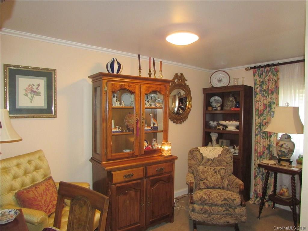 2804 Kingsburry Road Clover, SC 29710 - Photo 5 of 17 Gallery Image 5