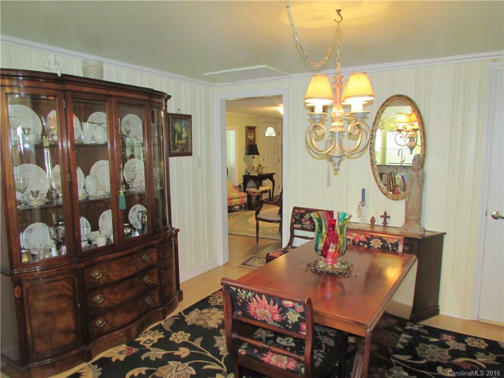 2804 Kingsburry Road Clover, SC 29710 - Photo 6 of 17 Gallery Image 6