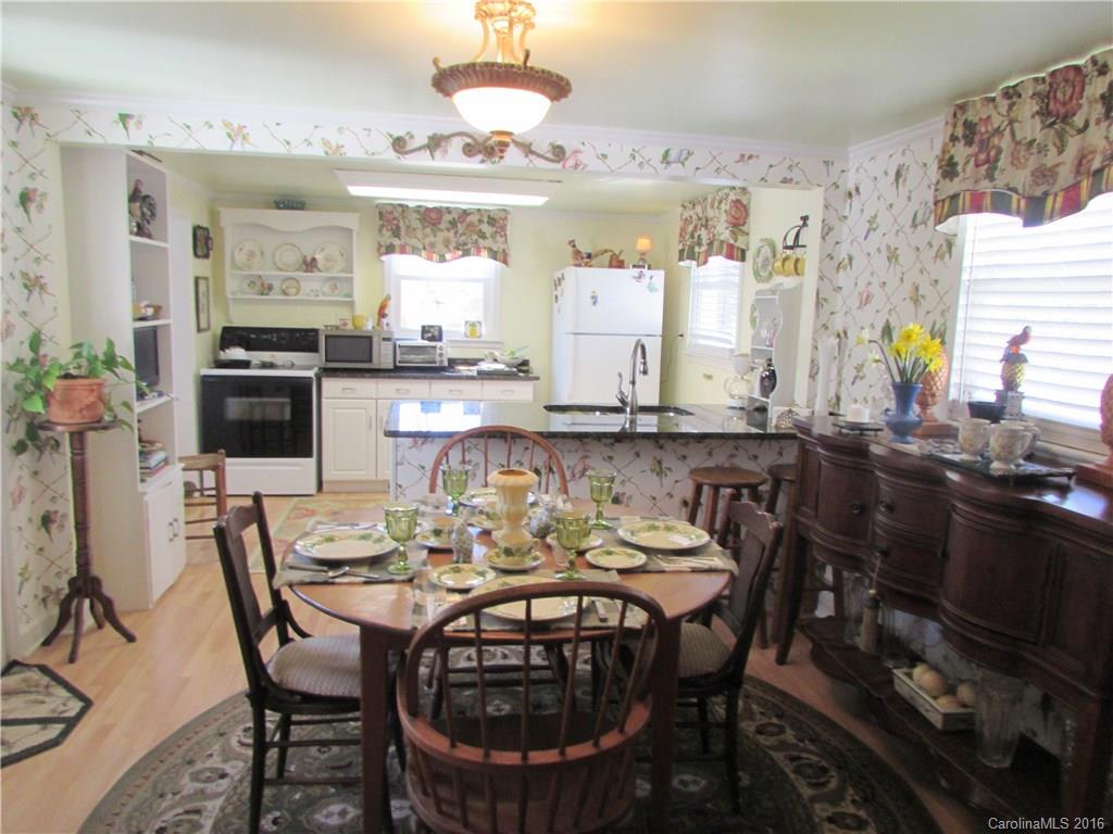 2804 Kingsburry Road Clover, SC 29710 - Photo 7 of 17 Gallery Image 7