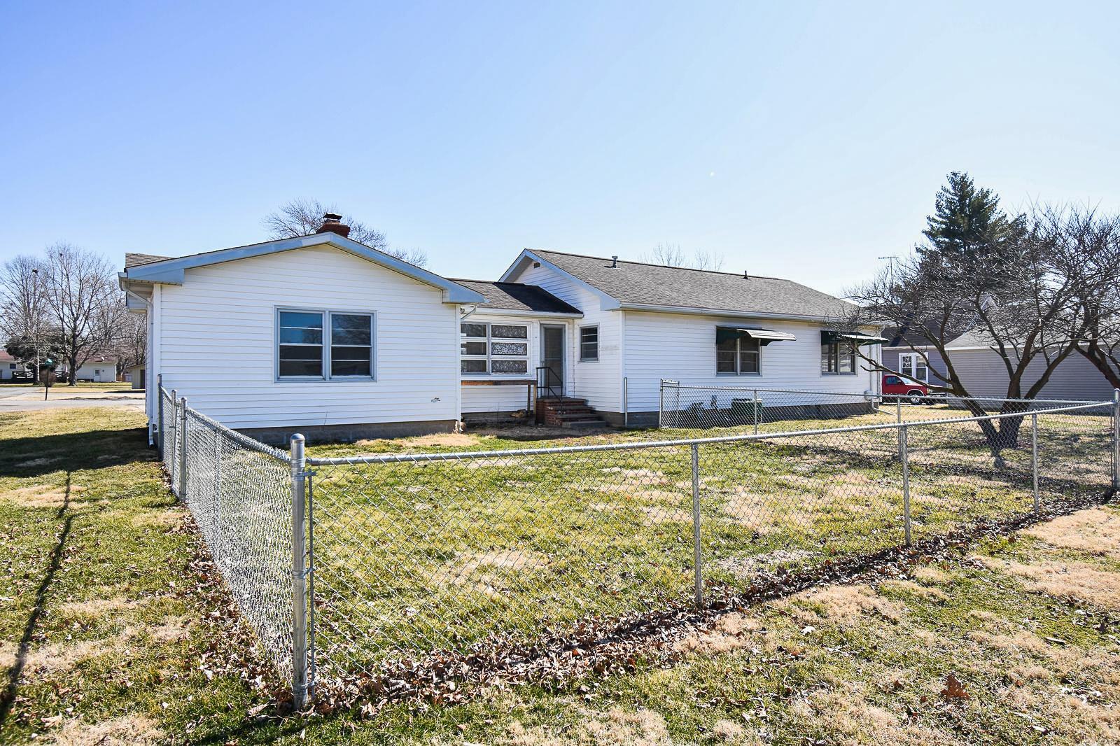 800 Abba Street Gillespie, IL 62033 - Photo 20 of 27 Gallery Image 20