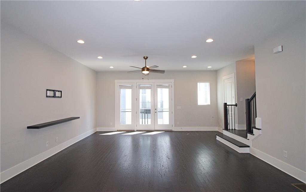 836 Winslow Way Northwest Atlanta, GA 30318 - Photo 4 of 32