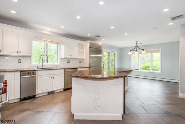 $8,000 | 179 Woodside Avenue, Franklin Lakes, NJ 07417