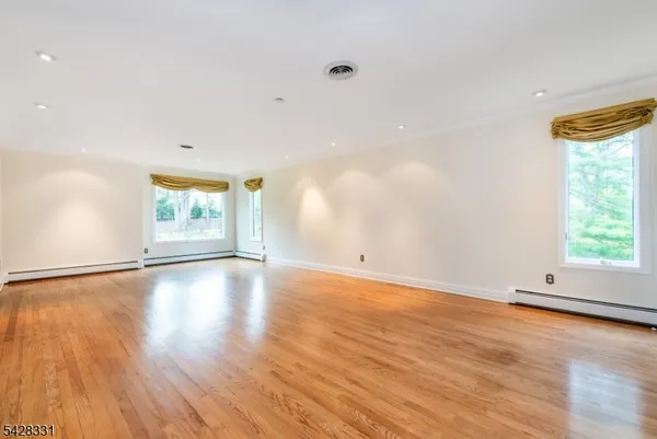 $8,000 | 179 Woodside Avenue, Franklin Lakes, NJ 07417