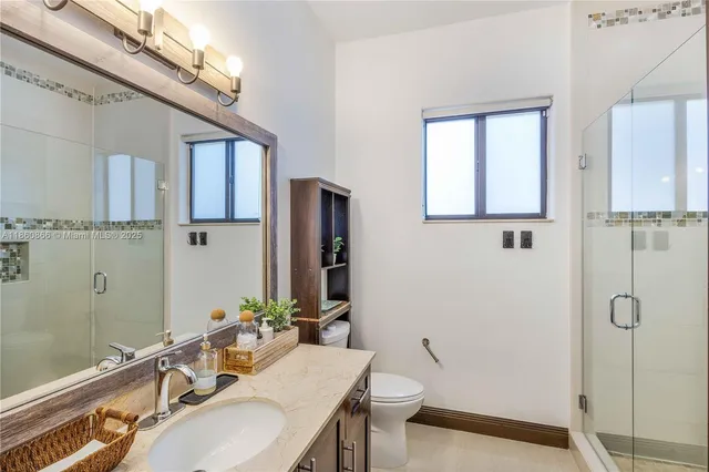 $1,095,000 | 14625 Southwest 17th Street, Miami, FL 33175