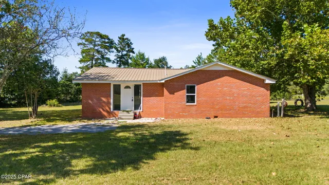 $3,000 | 13636 Highway 77, Southport, FL 32409