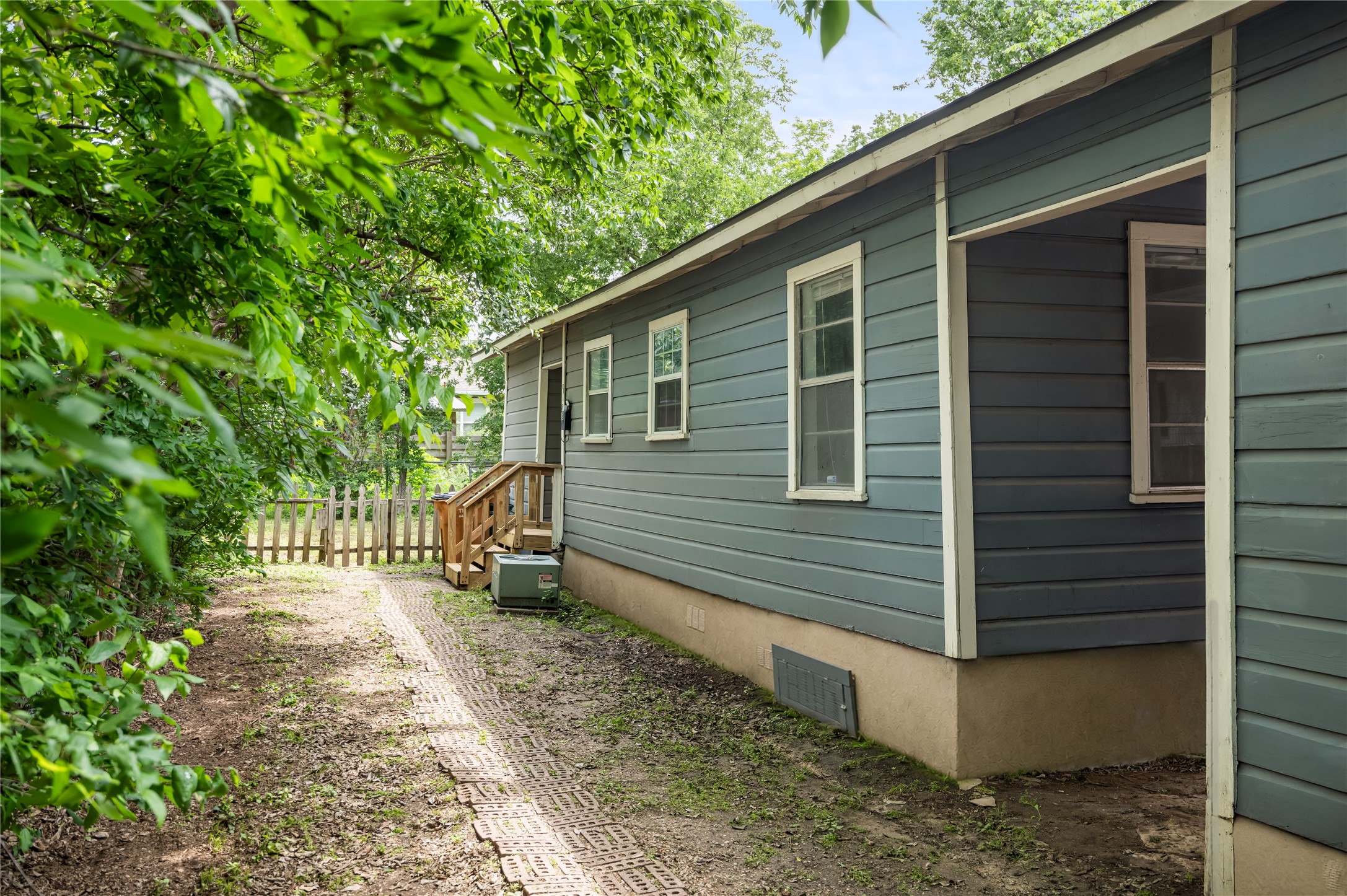 918 East 50th Street, Unit B Austin, TX 78751 - Photo 3 of 20