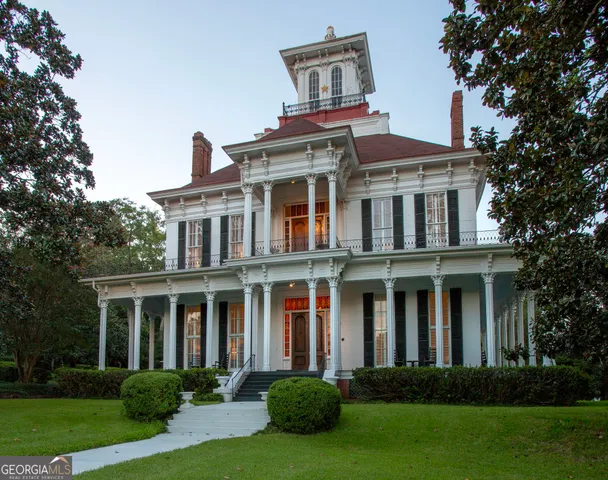 $2,500,000 | 534 West West Broad Street, Eufaula, AL 36027