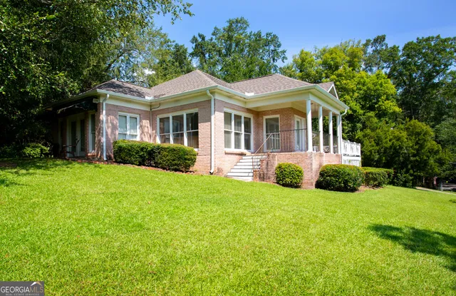 $2,500,000 | 534 West West Broad Street, Eufaula, AL 36027