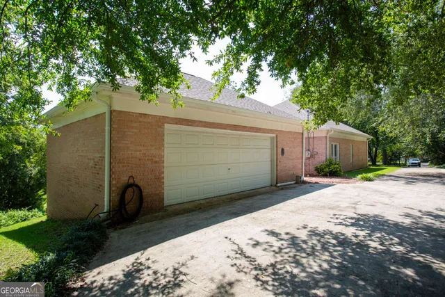 $2,500,000 | 534 West West Broad Street, Eufaula, AL 36027