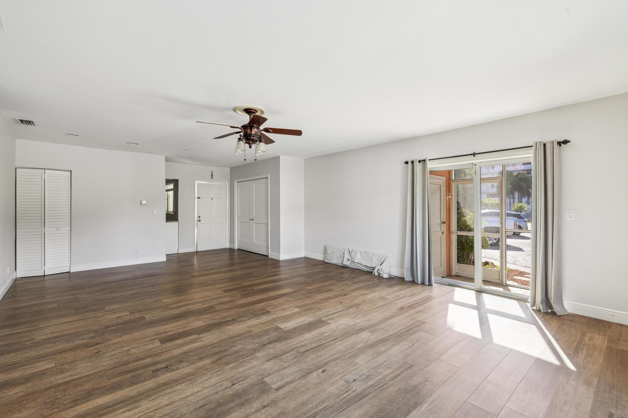 1450 North Riverside Drive, Unit 101 Pompano Beach, FL 33062 - Photo 6 of 36 Photo 9