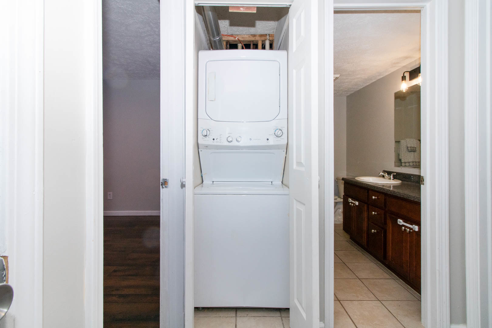 10 Willedrob Road, Unit 8 Bloomington, IL 61701 - Photo 12 of 22 Gallery Image 12