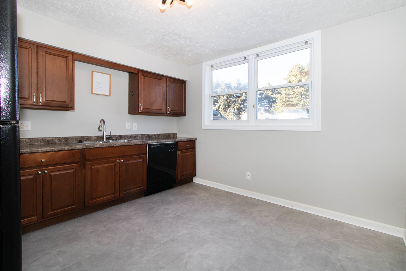 10 Willedrob Road, Unit 8 Bloomington, IL 61701 - Photo 9 of 22 Gallery Image 9