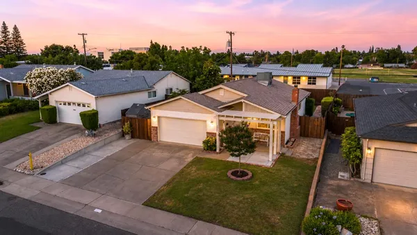 $449,999 | 5528 Hesper Way, Carmichael, CA 95608
