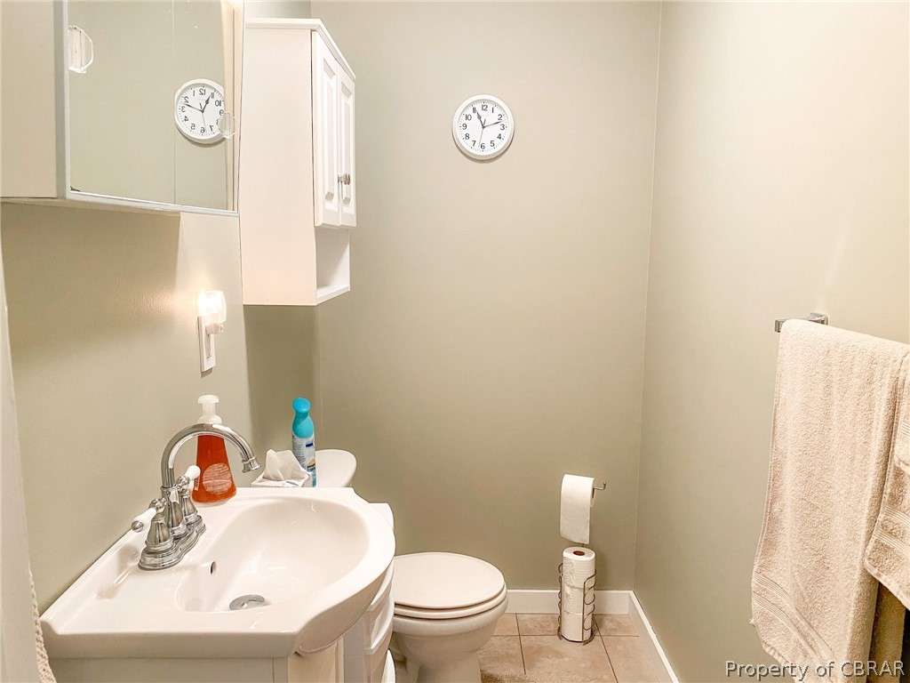 727 Coachpoint Road Hartfield, VA 23071 - Photo 12 of 18