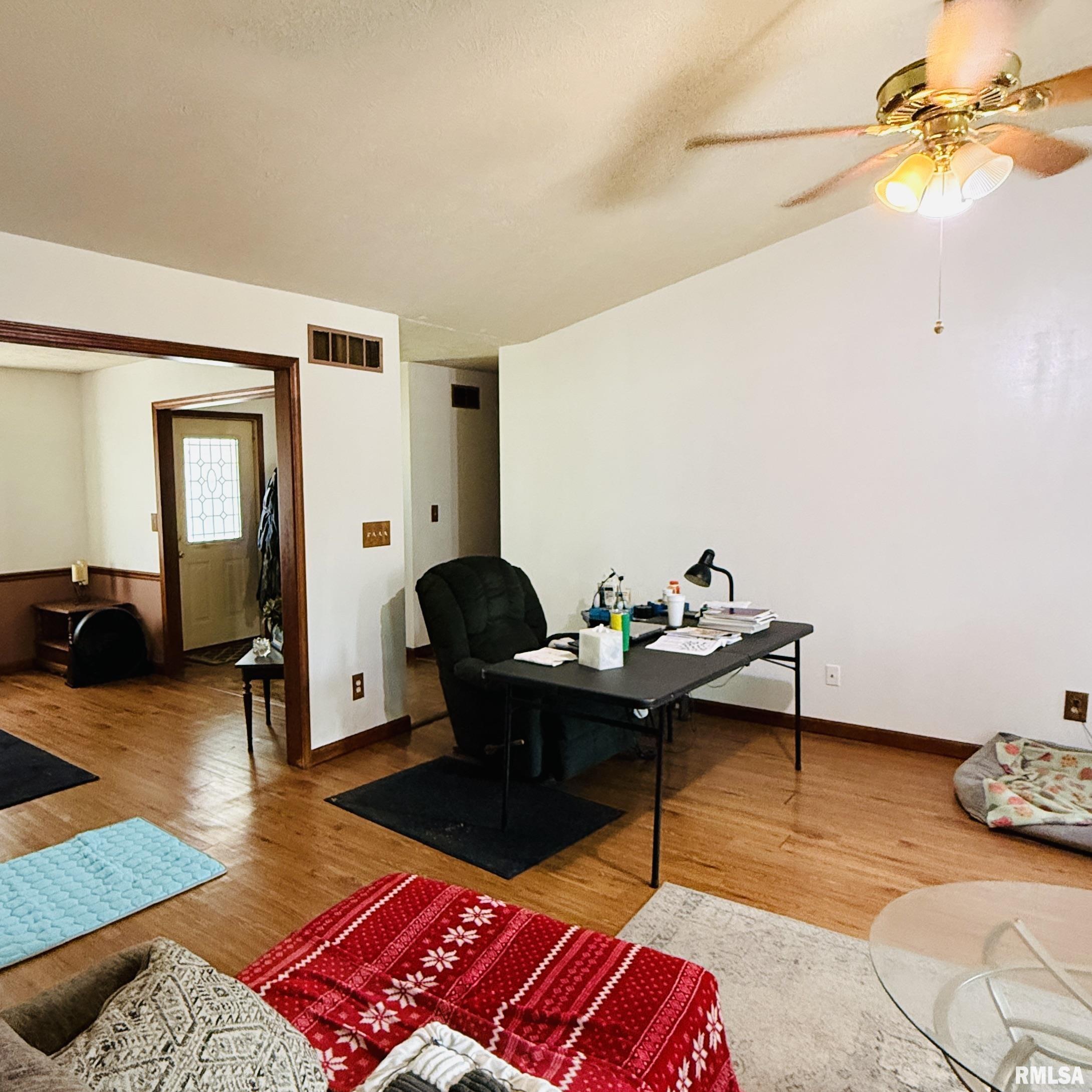 2536 Charlack Avenue Springfield, IL 62704 - Photo 5 of 21