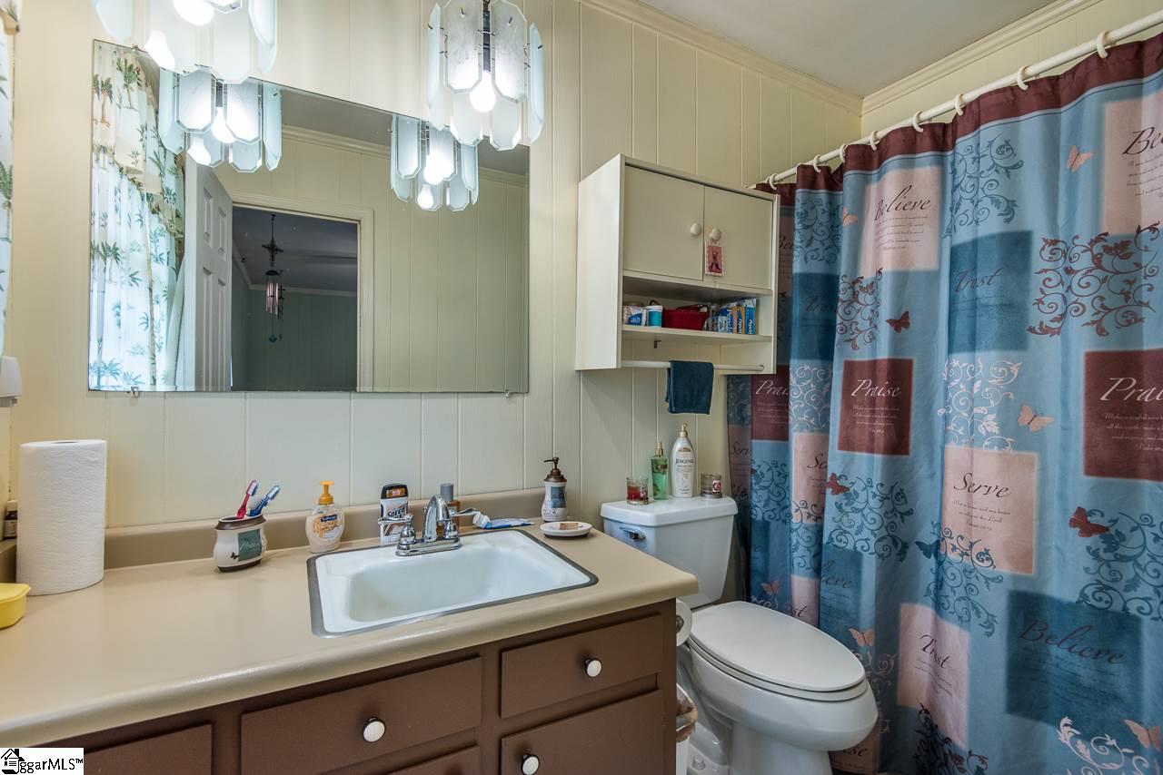 10 Stallings Road Taylors, SC 29687 - Photo 13 of 25 Gallery Image 13