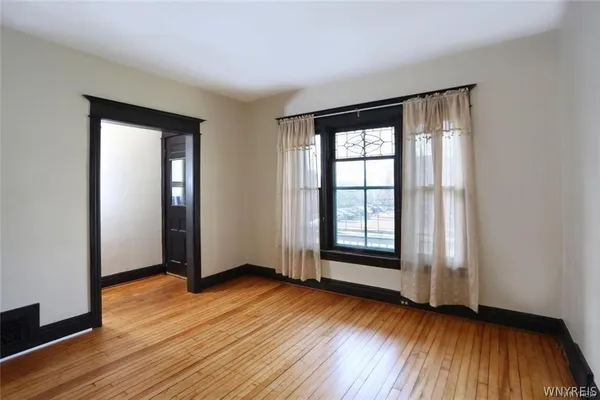 $1,500 | 475 Prospect Avenue, Buffalo, NY 14201