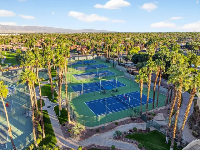 $799,000 | 76232 Poppy Lane, Palm Desert, CA 92211