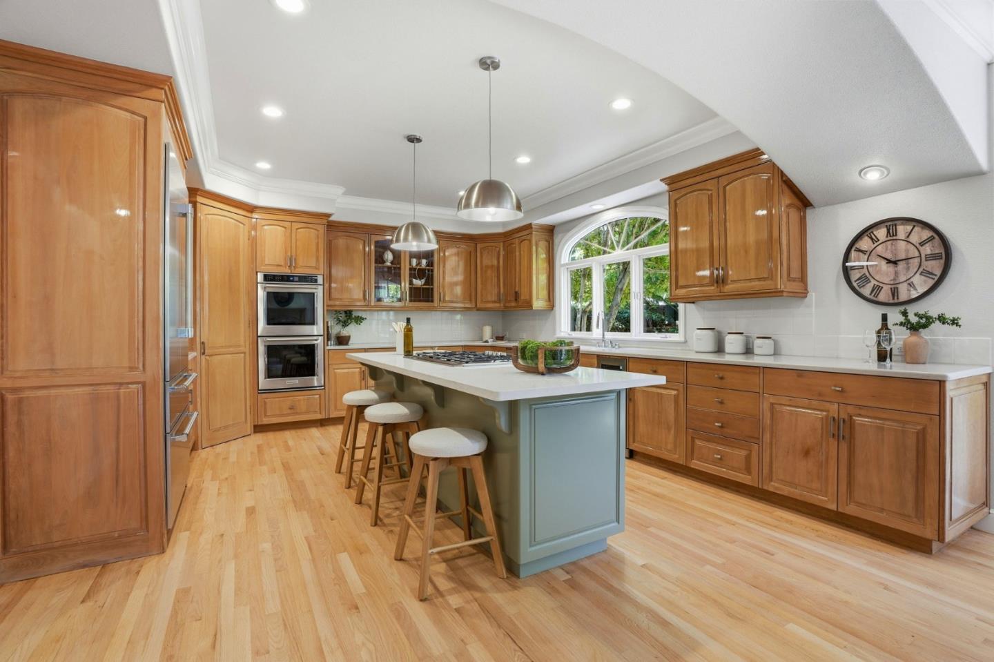208 Stanford Avenue Menlo Park, CA 94025 - Photo 4 of 51