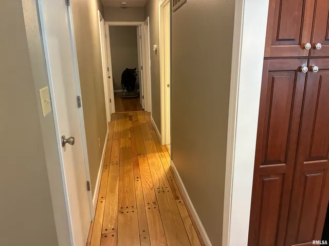 $274,000 | 16312 North Hawthorne Lane, Mount Vernon, IL 62864