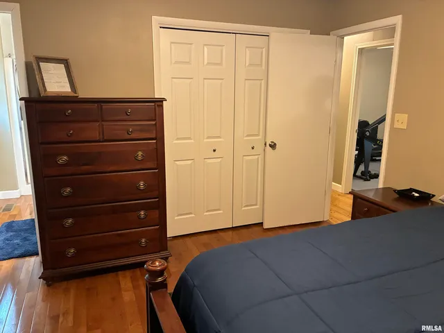 $274,000 | 16312 North Hawthorne Lane, Mount Vernon, IL 62864