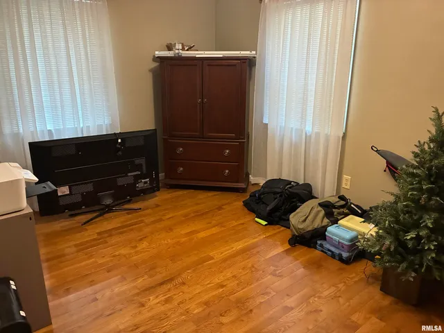 $274,000 | 16312 North Hawthorne Lane, Mount Vernon, IL 62864