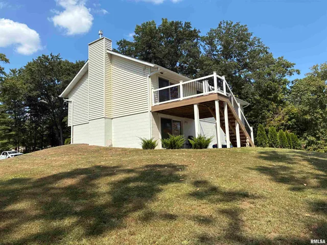 $274,000 | 16312 North Hawthorne Lane, Mount Vernon, IL 62864