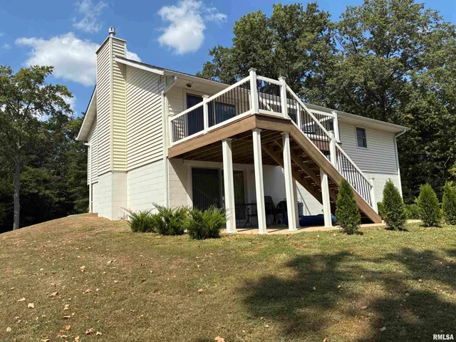 $274,000 | 16312 North Hawthorne Lane, Mount Vernon, IL 62864