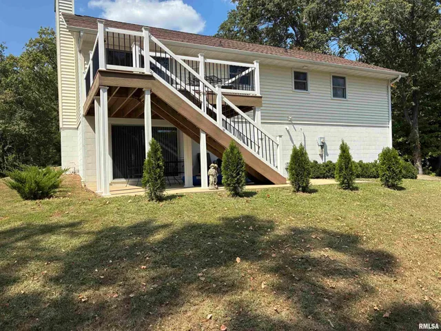 $274,000 | 16312 North Hawthorne Lane, Mount Vernon, IL 62864