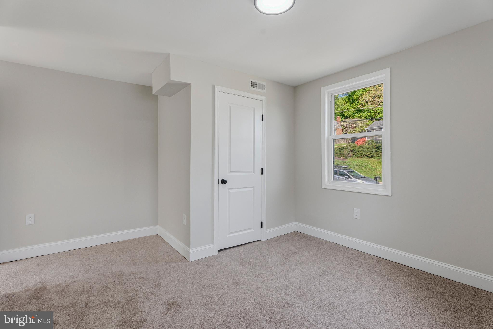 6681 Loch Hill Road Baltimore, MD 21239 - Photo 25 of 44
