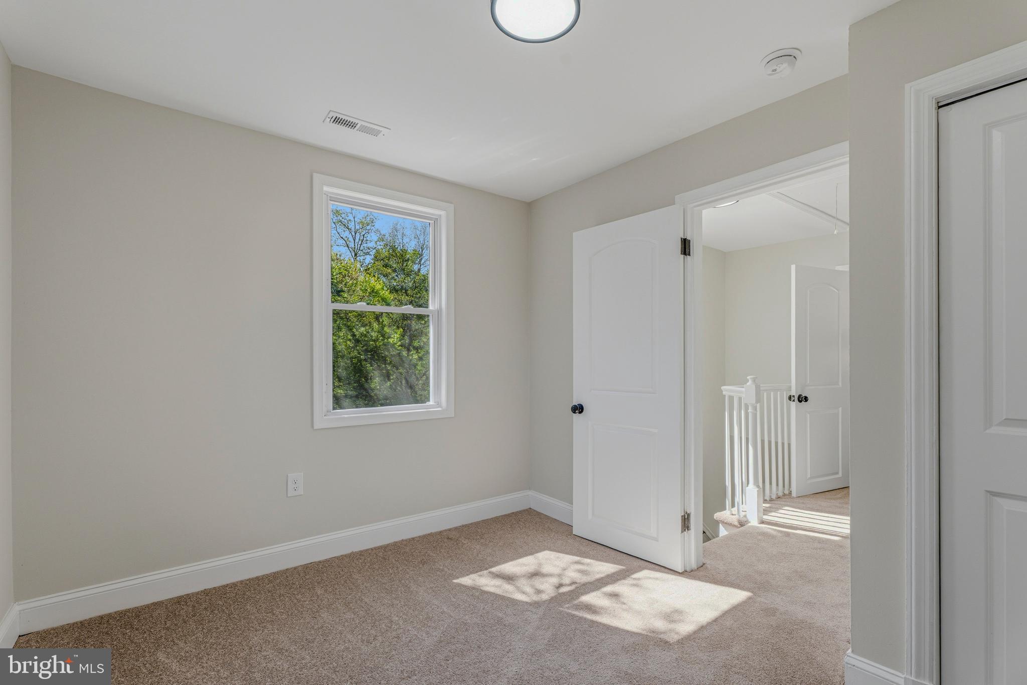 6681 Loch Hill Road Baltimore, MD 21239 - Photo 27 of 44