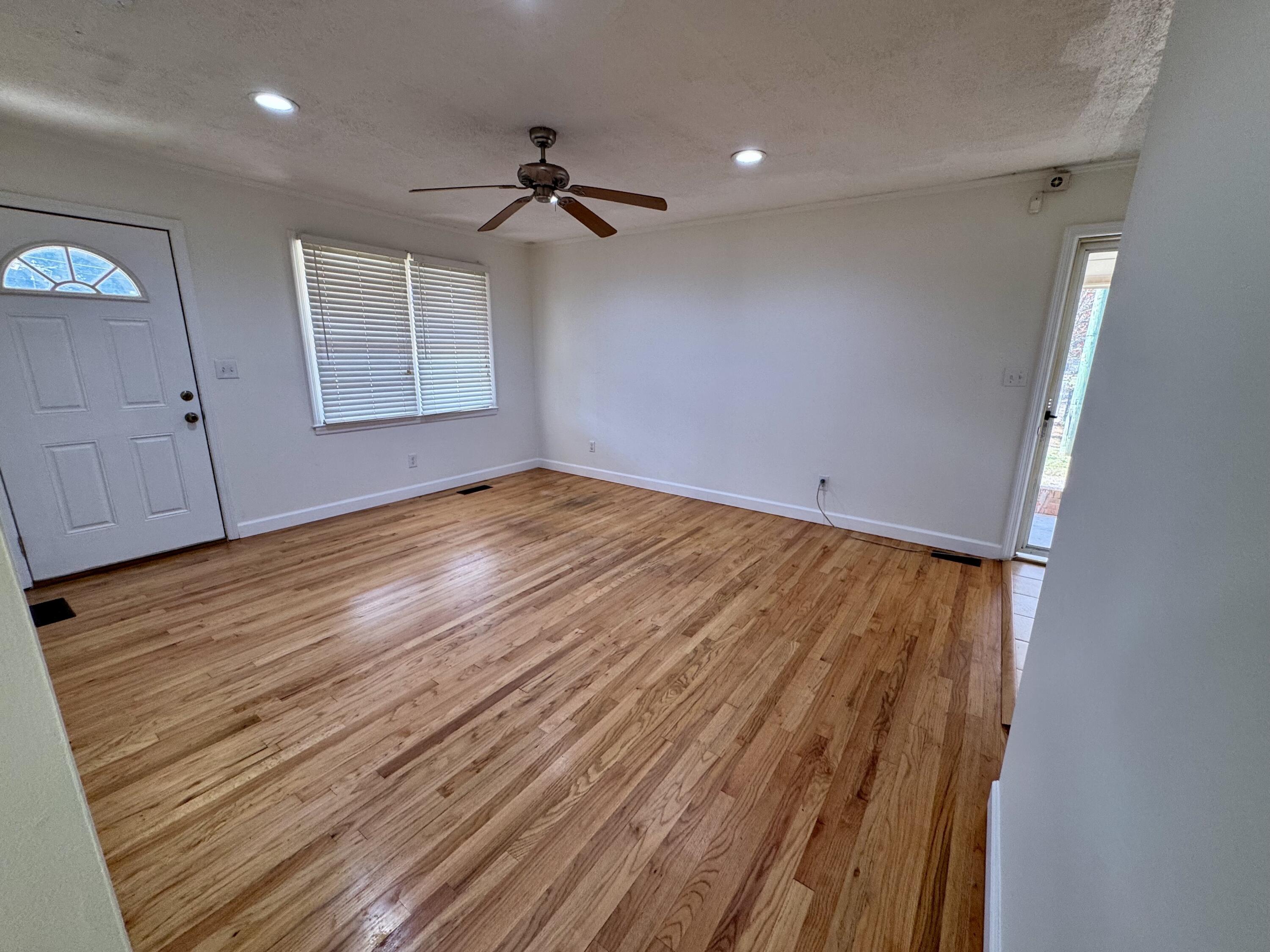 115 Williams Street Cordova, SC 29039 - Photo 11 of 19 20251109_163407118_iOS