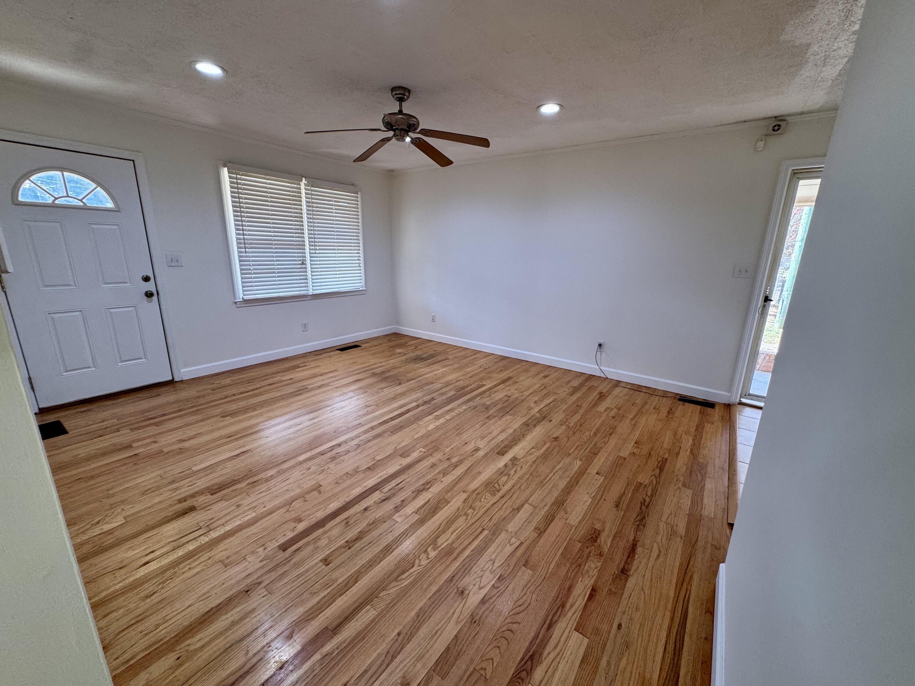 115 Williams Street Cordova, SC 29039 - Photo 5 of 19 20251109_163405592_iOS