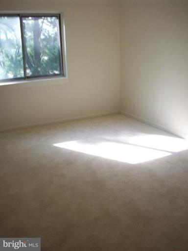 6260 Edsall Road, Unit 403F Alexandria, VA 22312 - Photo 5 of 9 Master Bedroom
