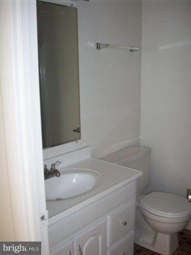 6260 Edsall Road, Unit 403F Alexandria, VA 22312 - Photo 7 of 9 Bath #1