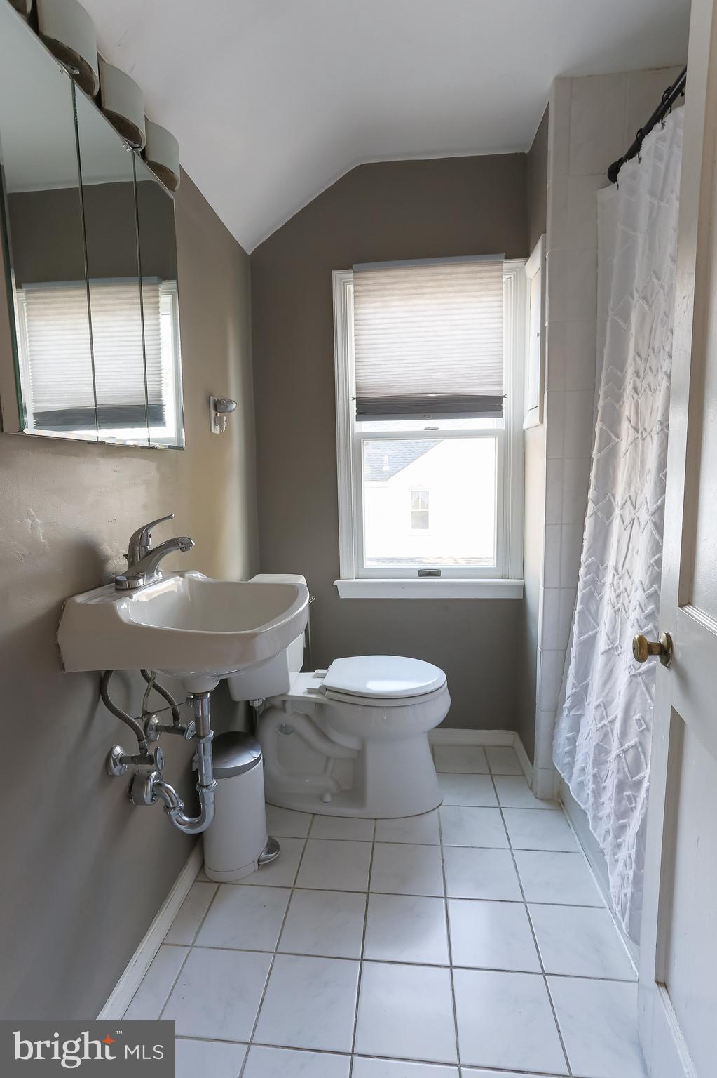 616 South Devon Avenue Wayne, PA 19087 - Photo 21 of 39