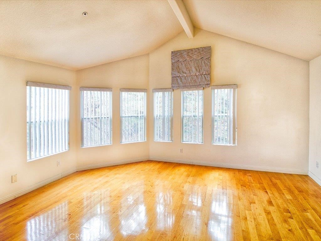 968 C. Amable Glendale, CA 91208 - Photo 3 of 17