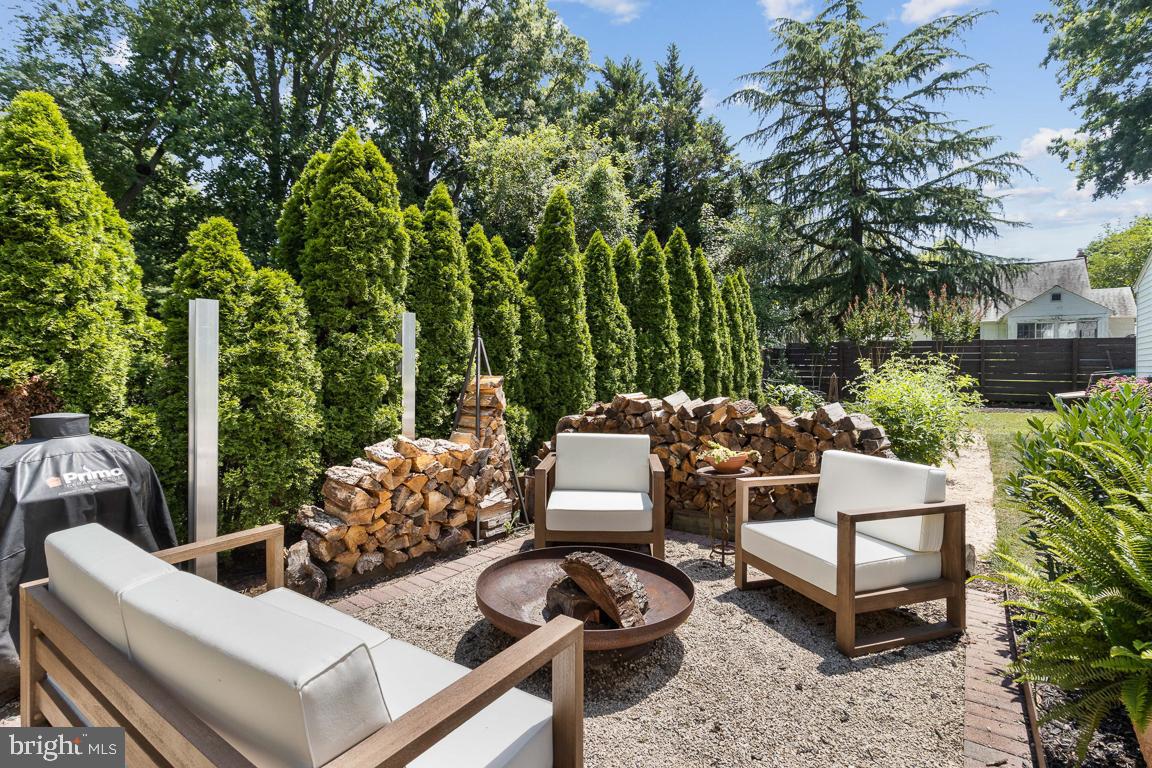 23 Goodrich Road Annapolis, MD 21401 - Photo 9 of 80 Sun and Starlight Dining & Relaxation!