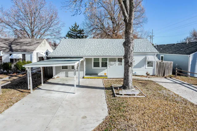 $130,000 | 1502 Dearborn Street, Augusta, KS 67010