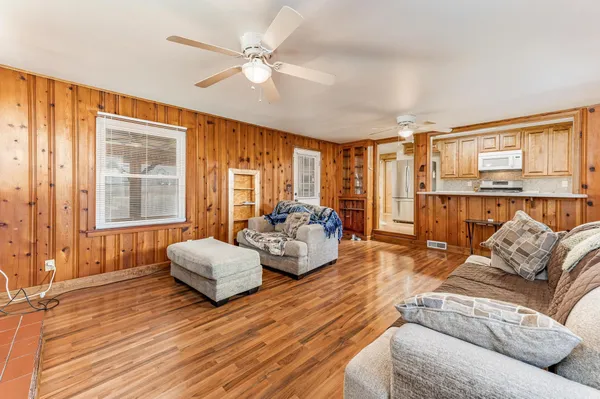 $130,000 | 1502 Dearborn Street, Augusta, KS 67010